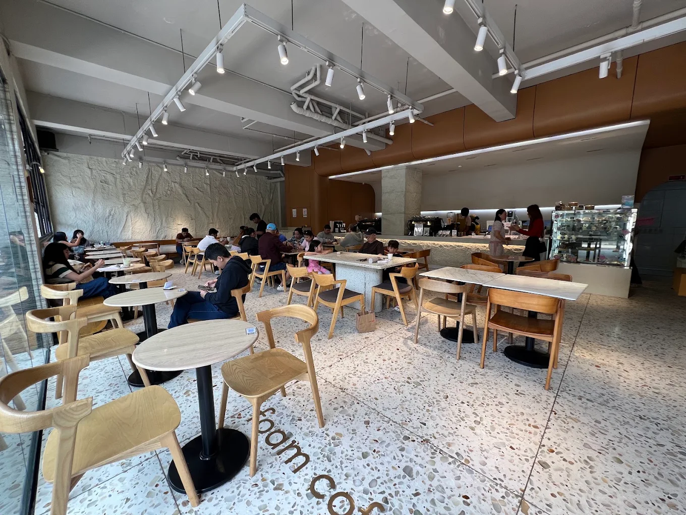 Foam Coffee — Shuntug (Travelite Hotel)