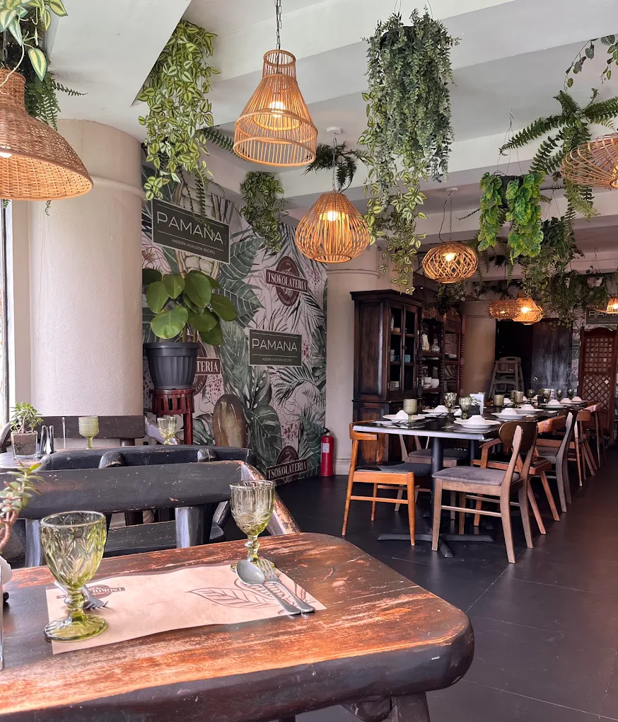 Tsokolateria Artisanal Café